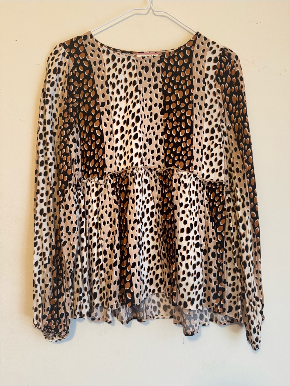 ANDRÉE BY UNIT Leopard Print Blouse in Cream, Brown, and Black
